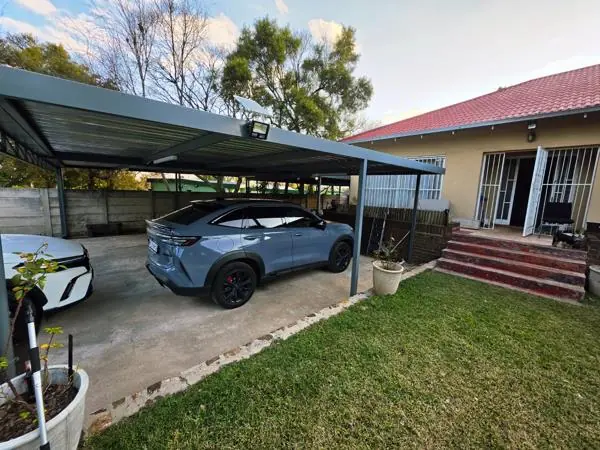 3 Bedroom House in Valhalla