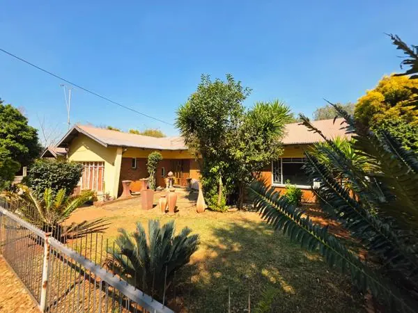 4 Bedroom House in Valhalla
