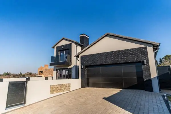3 Bedroom House in Raslouw